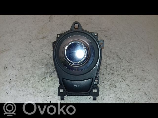 BMW 3 E92 E93 Garso reguliavimo jungtukas 