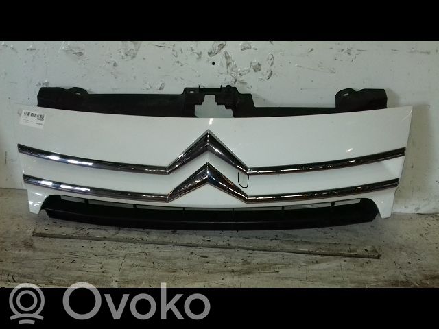 Citroen Jumpy Front bumper upper radiator grill 