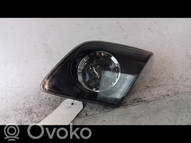 Mazda 3 I Takaluukun takavalot 