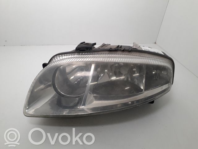 Scheinwerfer   60681584
