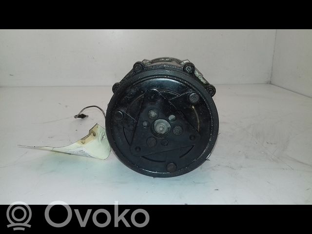 Renault Master II Ilmastointilaitteen kompressorin pumppu (A/C) 