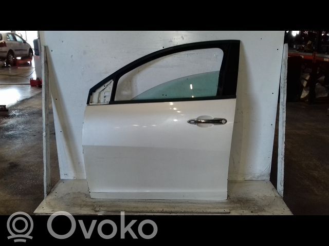Durvis   52121646