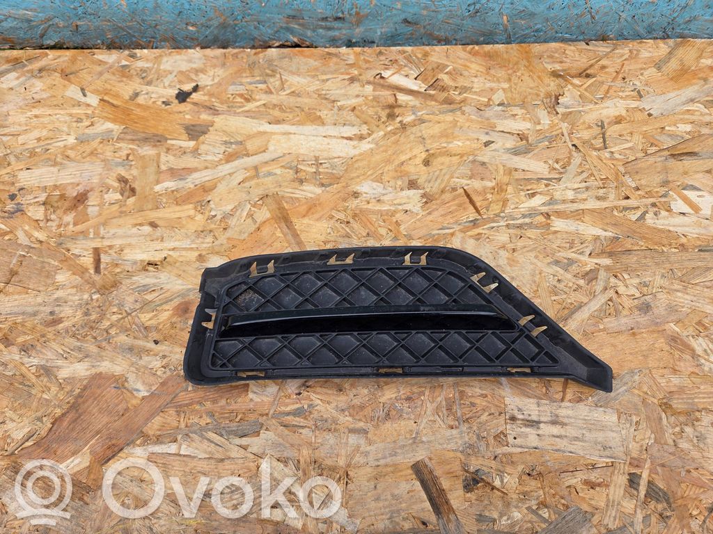 BMW X1 E84 Front bumper lower grill 