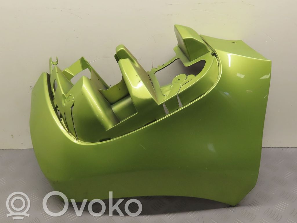 Citroen C3 Picasso Aizmugurē bampera stūra daļa 