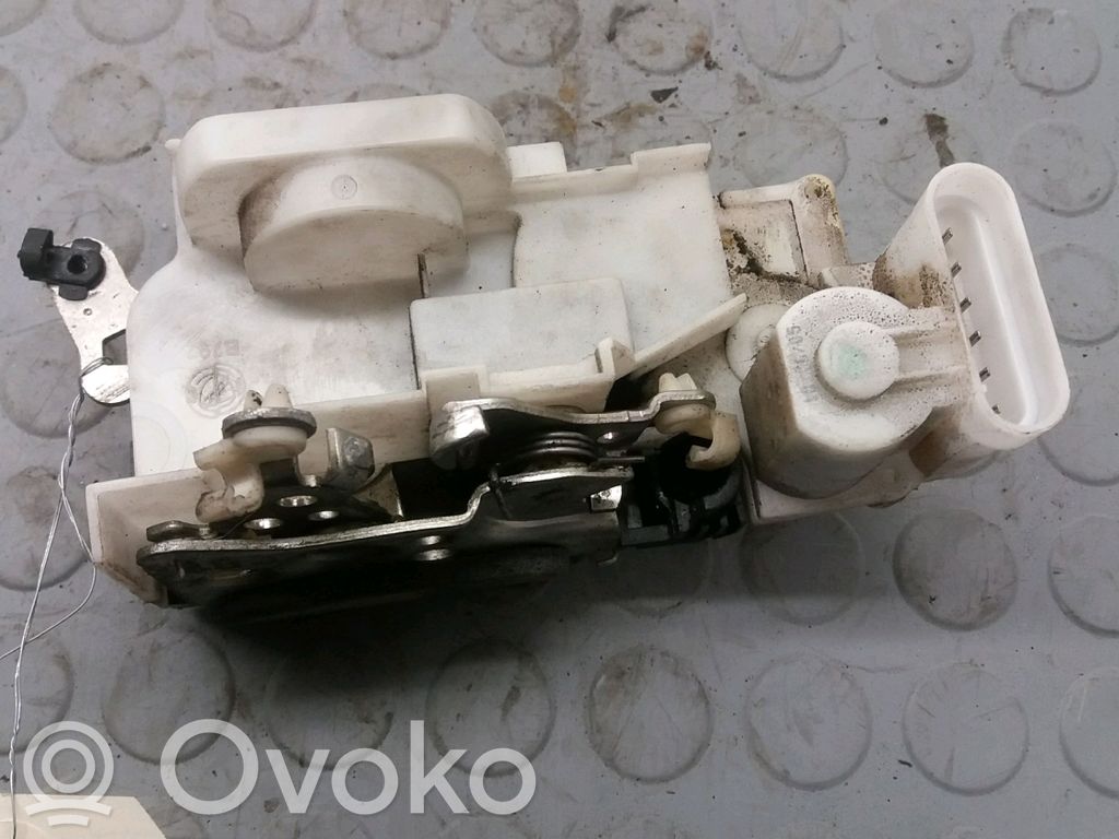 Fiat Punto (188) Încuietoare ușă față 