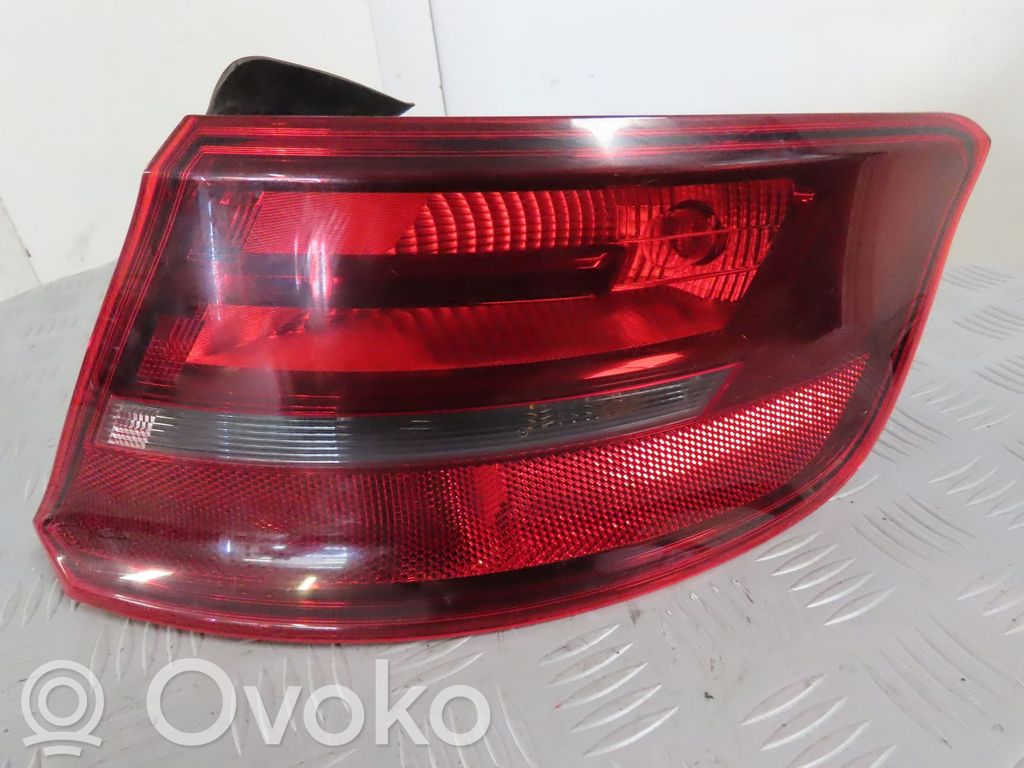 Audi A3 S3 8V Lampă spate în caroserie 