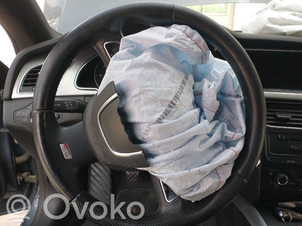 Lenkrad   61711340800