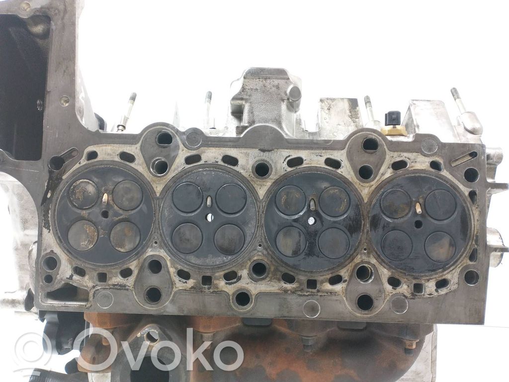 BMW 1 E81 E87 Engine head 