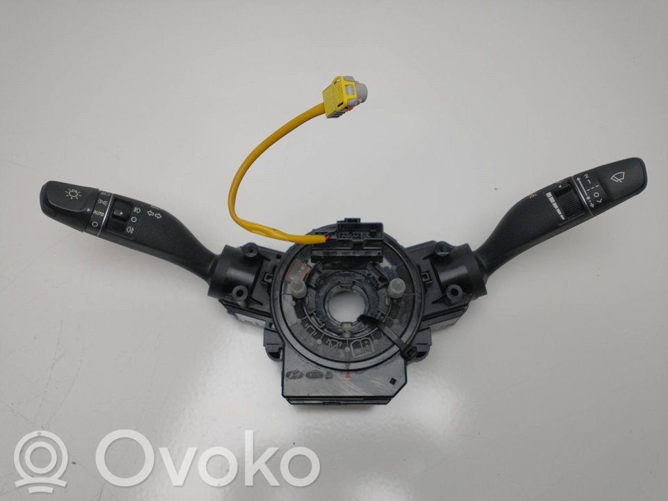 Hyundai i30 Interruptor de control multifunción 