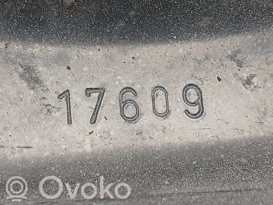 Ford Fiesta Etu-alatukivarren haarukkavipu 