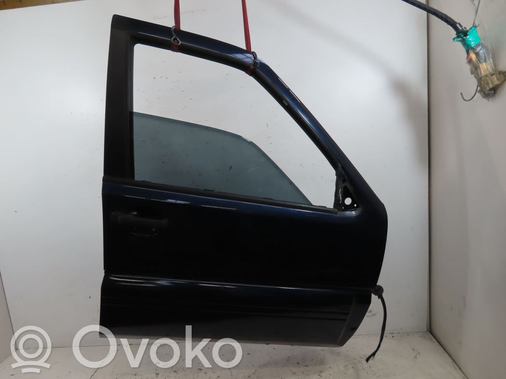Nissan Terrano Puerta delantera 