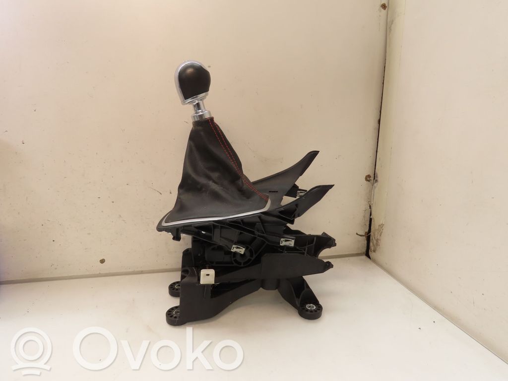 Ford Puma Gear shifter/selector 