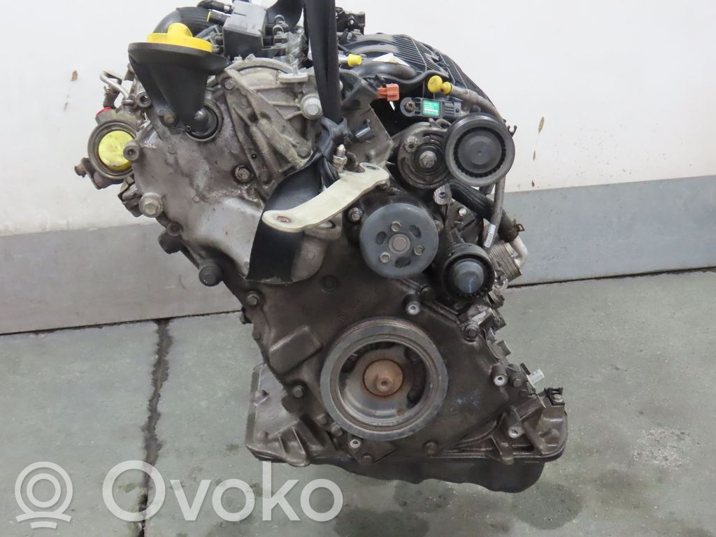 Variklis   8201721060