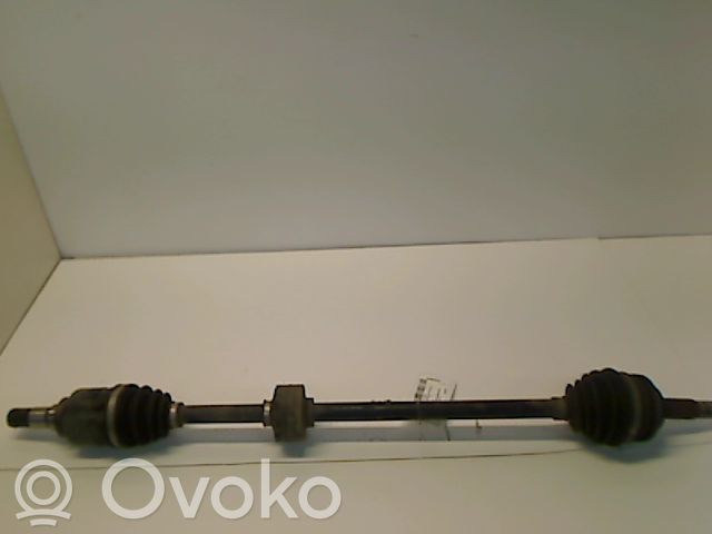 Toyota Yaris Półoś przednia 
