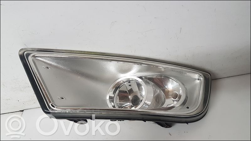 Ford Galaxy Etusumuvalo 