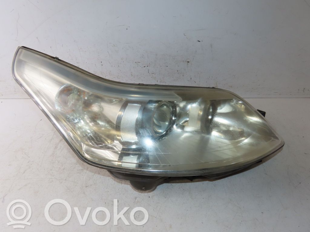Citroen C4 I Lampa przednia 