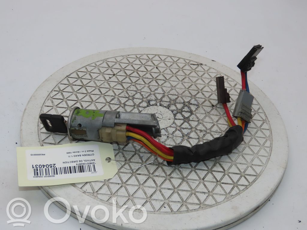 Citroen Saxo Ohjauspyörän lukitus 