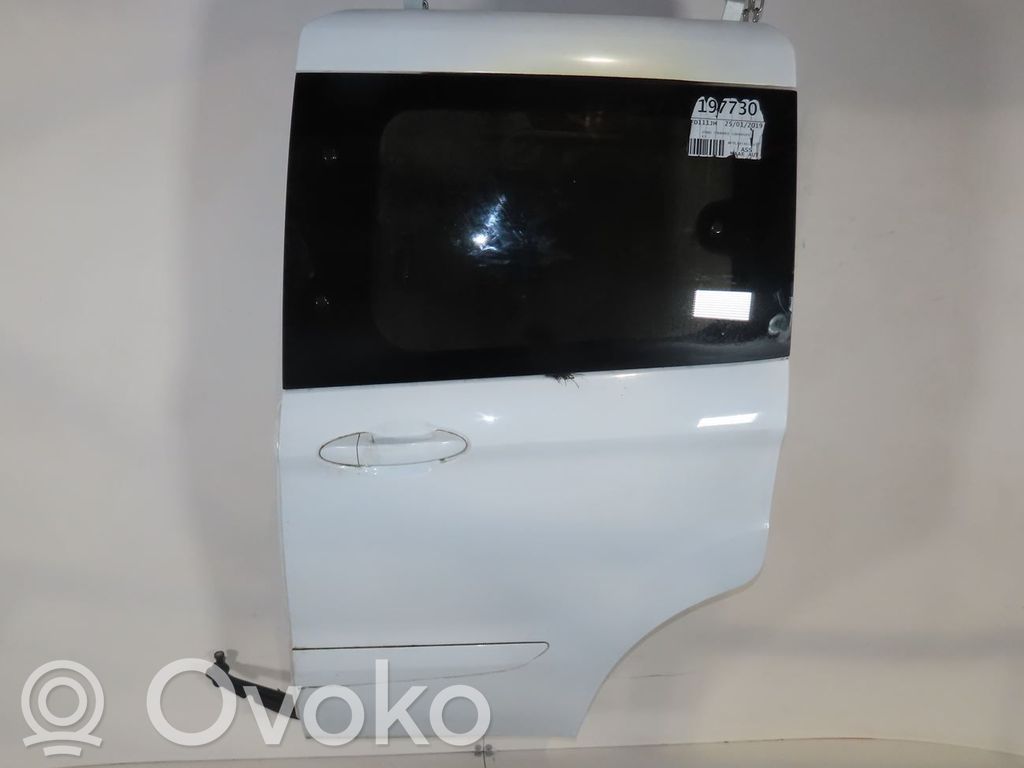 Ford Transit Courier Sivuliukuovi 