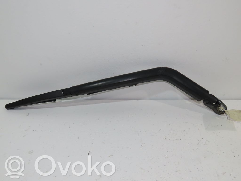 Suzuki Celerio Brazo del limpiaparabrisas trasero 