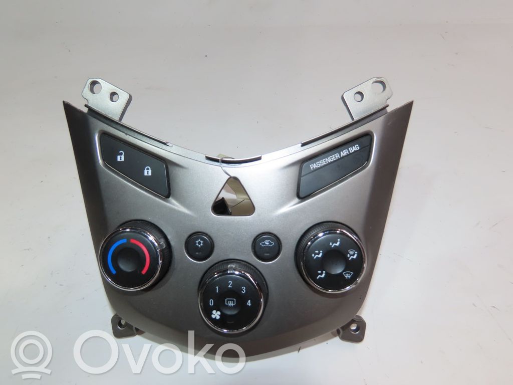 Climate control unit   95164452