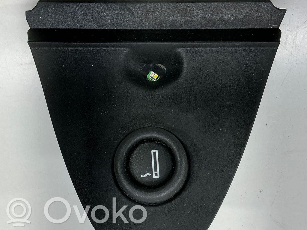 BMW i3 Cigarette lighter 