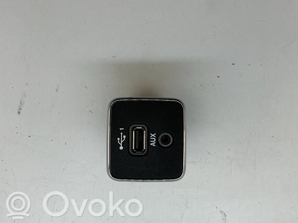 Jeep Compass USB socket connector 