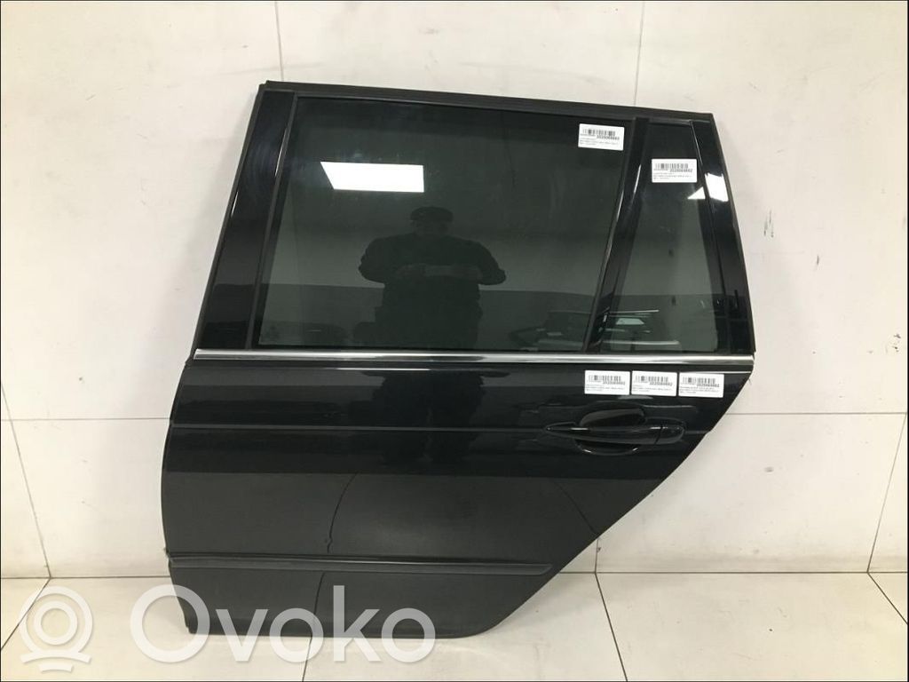 Aizmugurējās durvis   41527034155