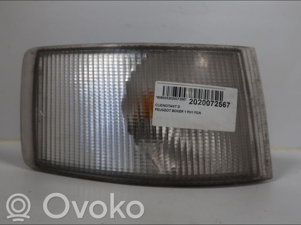 Peugeot Boxer Semnalizator bară față 