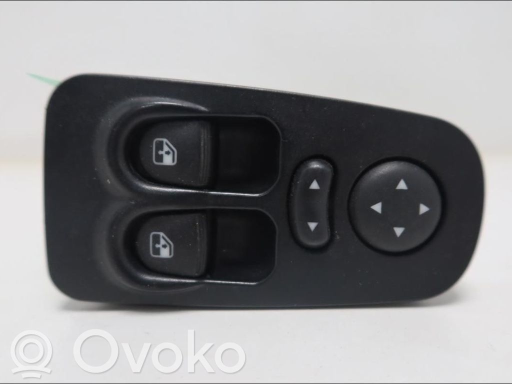 Electric window control switch   735360605