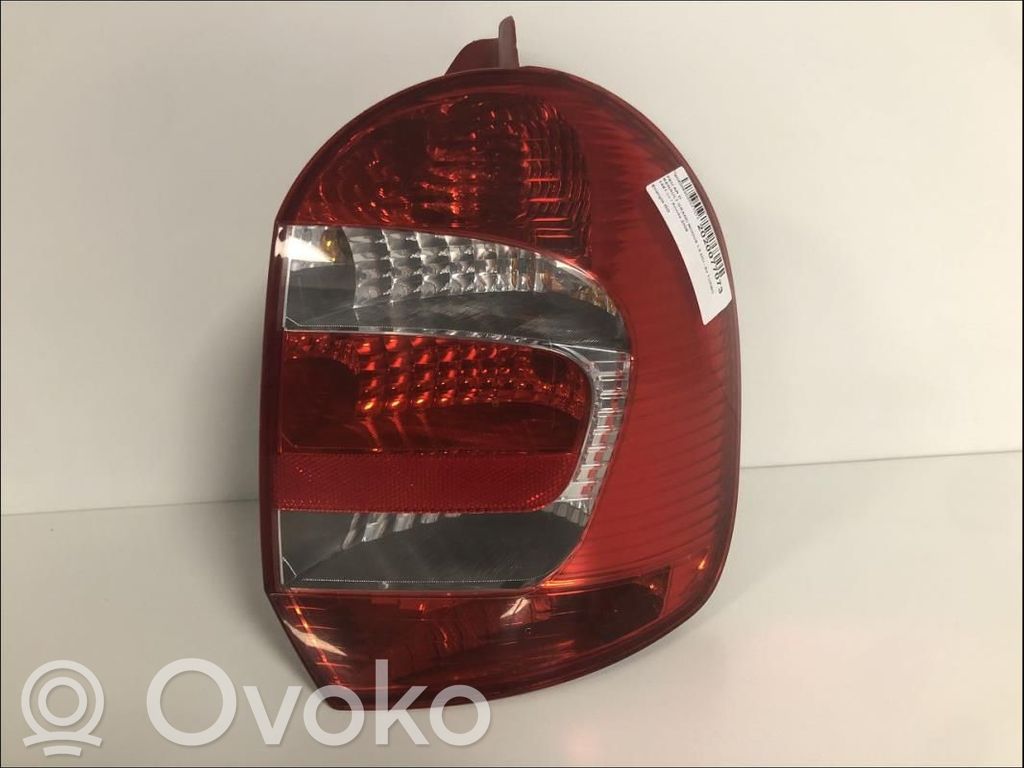 Renault Grand Modus Aizmugurējais lukturis virsbūvē 