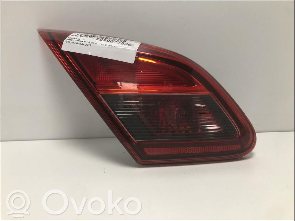 Opel Corsa E Tailgate rear/tail lights 