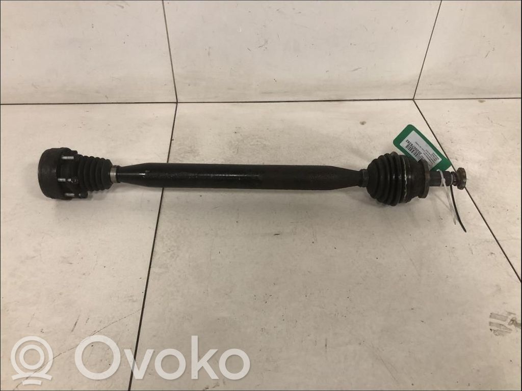 Nissan Note (E12) Etuvetoakseli 
