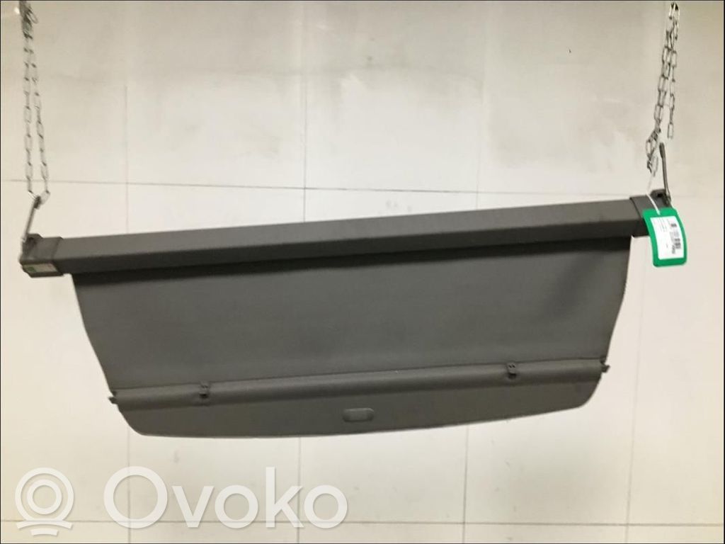 Audi A2 Hattuhylly 