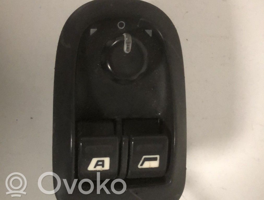 Electric window control switch   6552WL