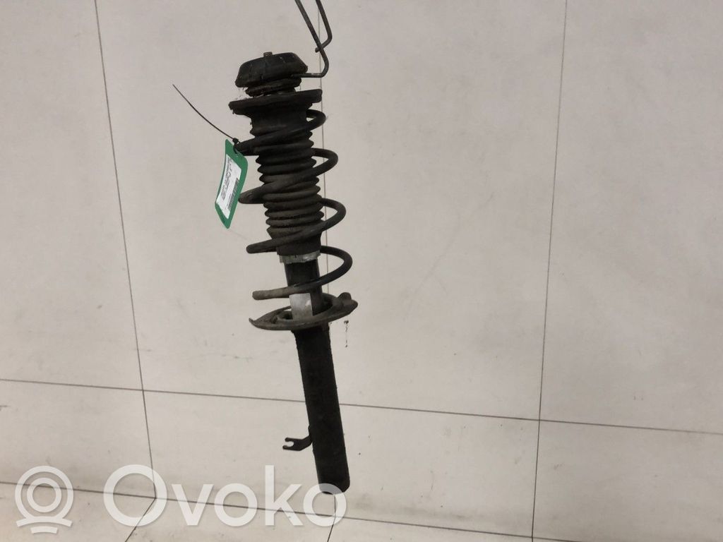 Toyota Aygo AB10 Etuiskunvaimennin kierrejousella 