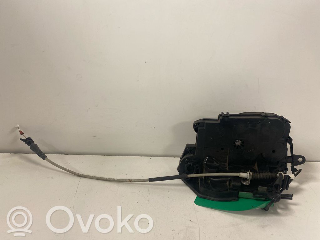 Front door lock   51217202146