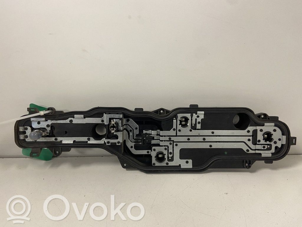 Citroen Jumper Takavalon polttimon suojan pidike 