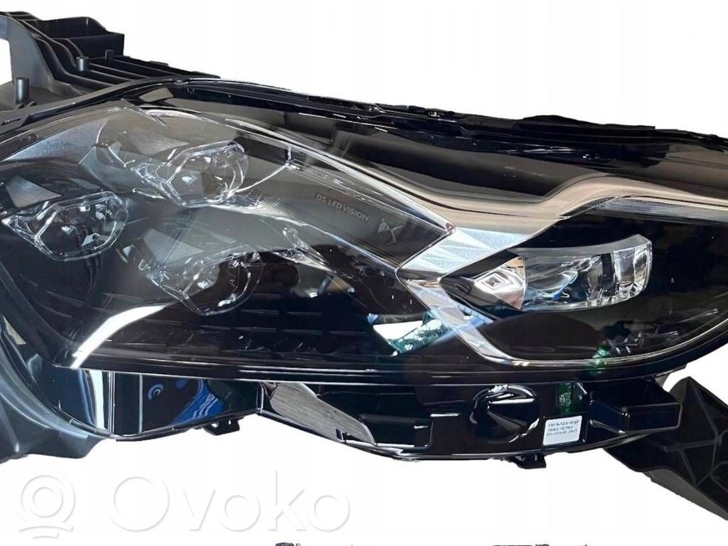 Citroen DS3 Lampa przednia 