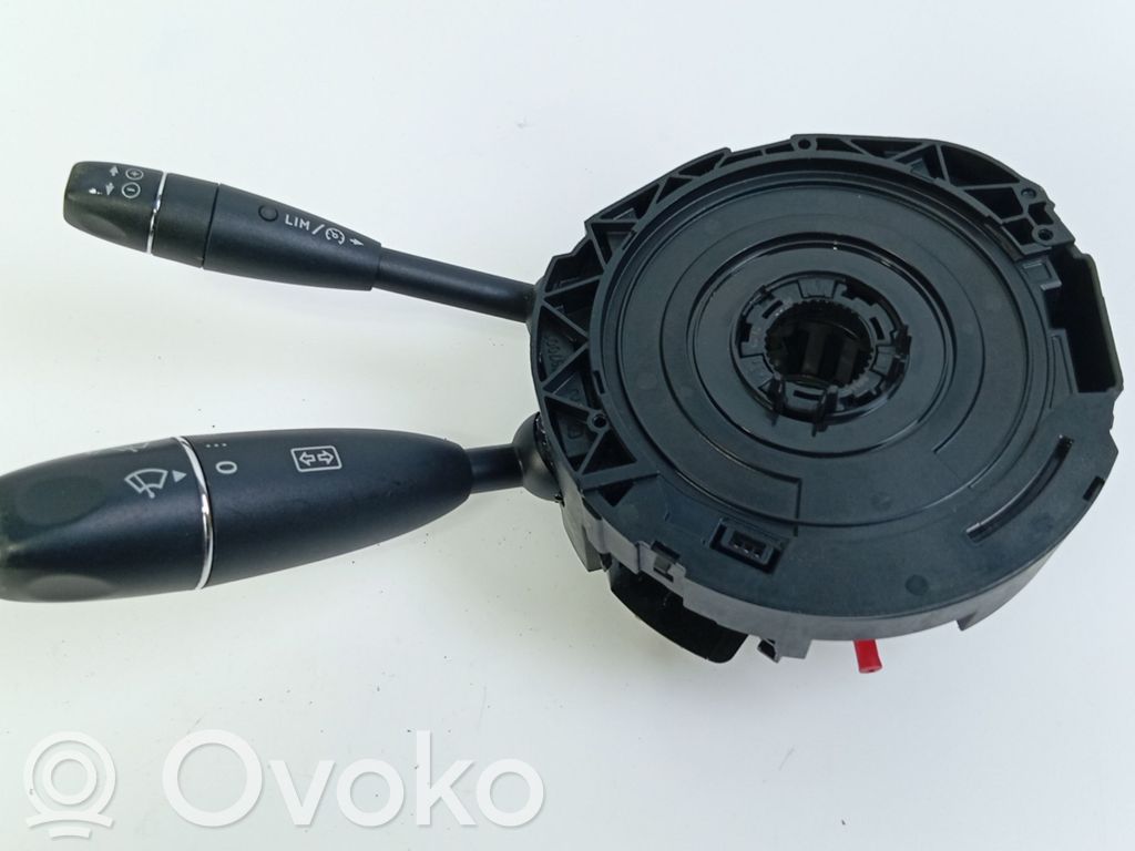 Manetka / Przełącznik kierunkowskazów wycieraczek   A2124407503MERC3,A2124407503,1000986500,90119091310022