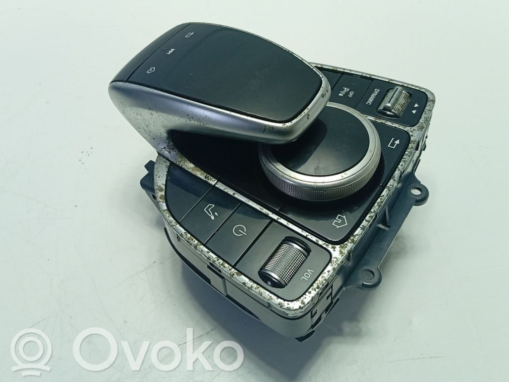 Mercedes-Benz E W213 Unidad central de control multimedia 