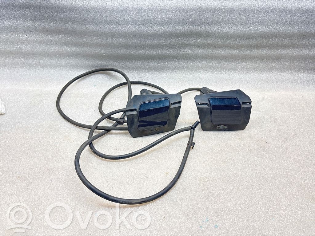 BMW X5 F15 Dysza spryskiwacza lampy przedniej 