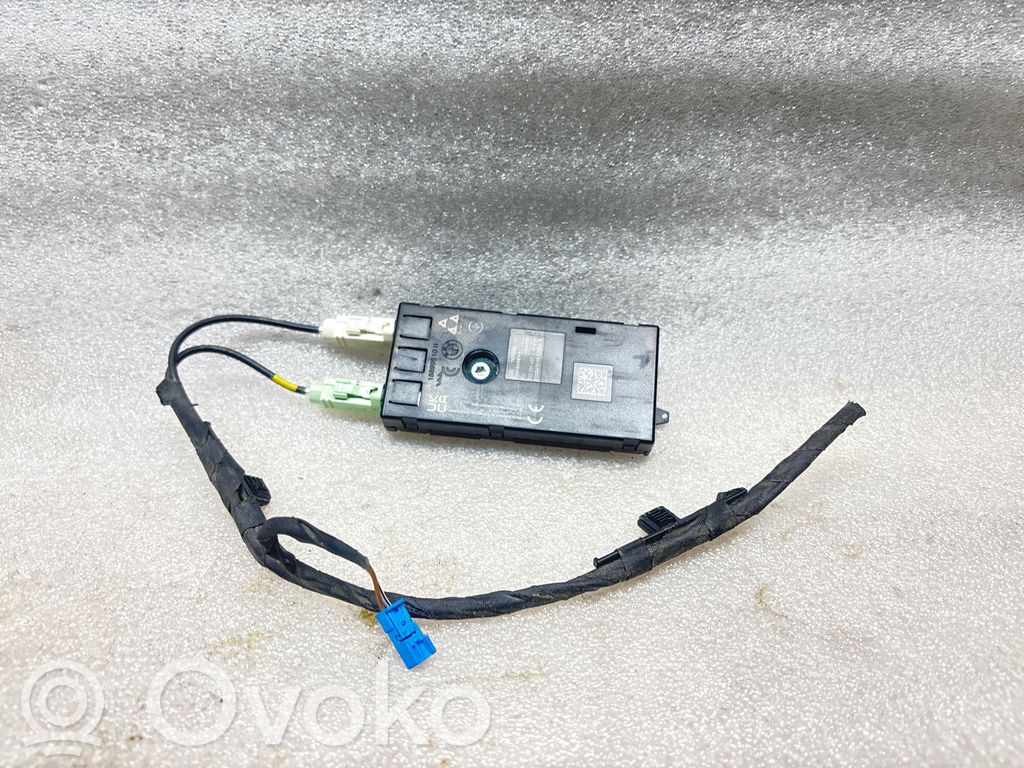 BMW i4 Antenos stiprintuvas 