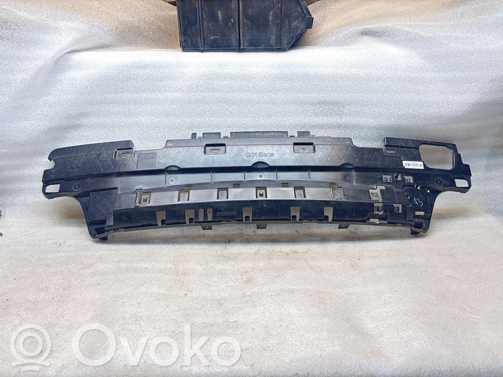 BMW 5 G30 G31 G38 Suport montare bară spate 