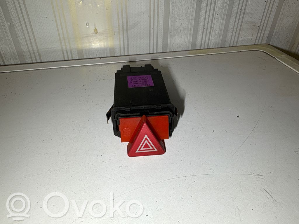 Botón interruptor de luz de peligro   4B0941509C