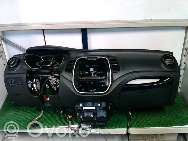 Renault Captur Panelis 