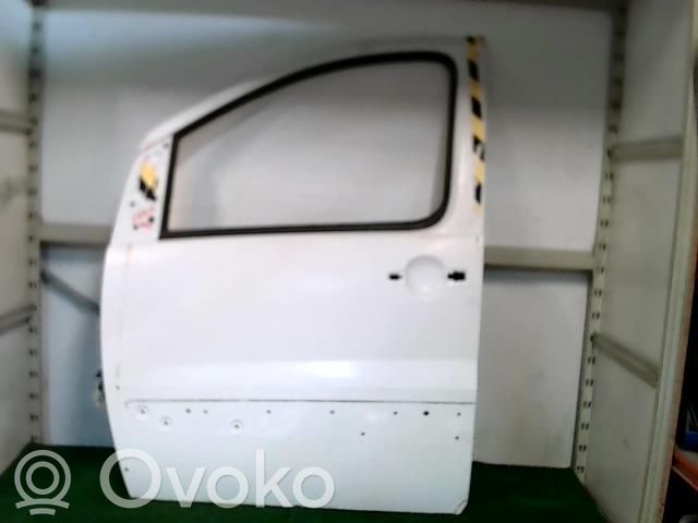 Priekinės durys   00009002X4