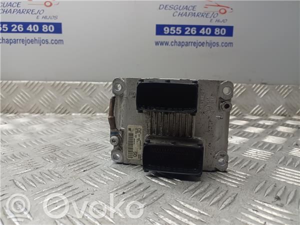 Unidad de control/módulo ECU del motor   55350552