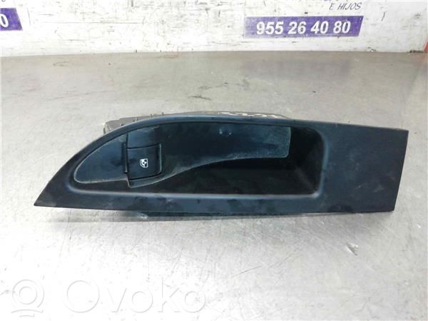 Opel Astra J Przyciski szyb 