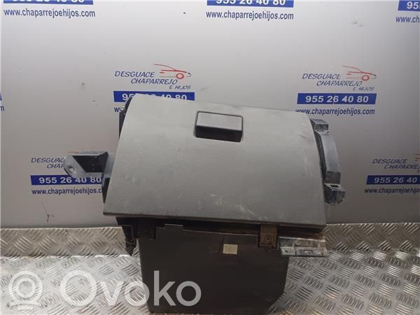 Ford Kuga I Guantera 