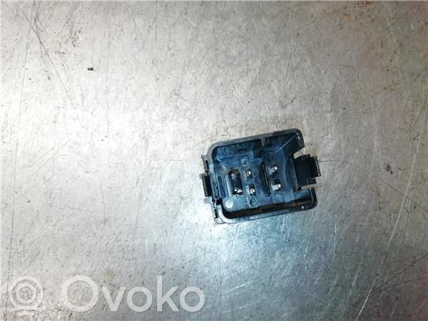 Hätävilkkujen kytkin   5P0953235A